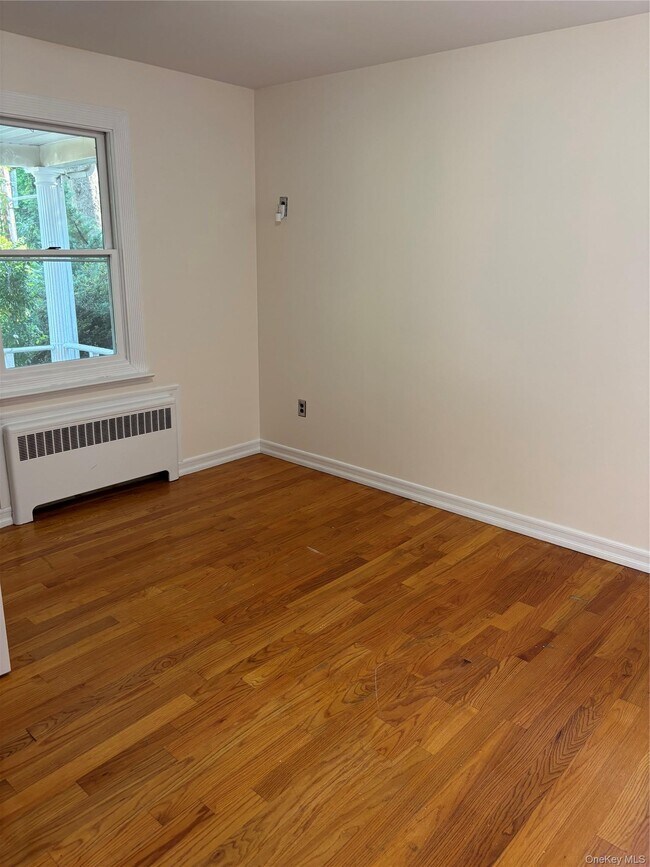 Building Photo - 261 Schenck Ave