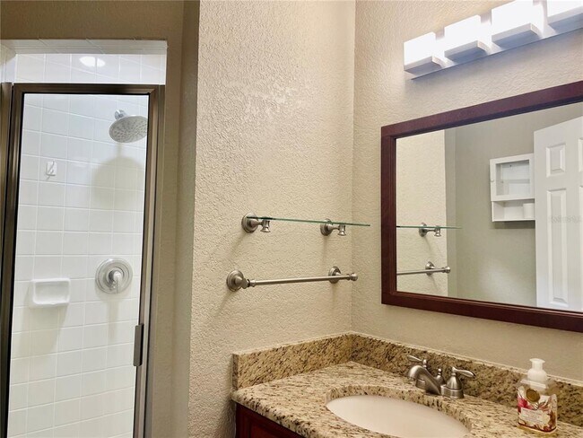 Building Photo - 443 Hamptoncrest Cir