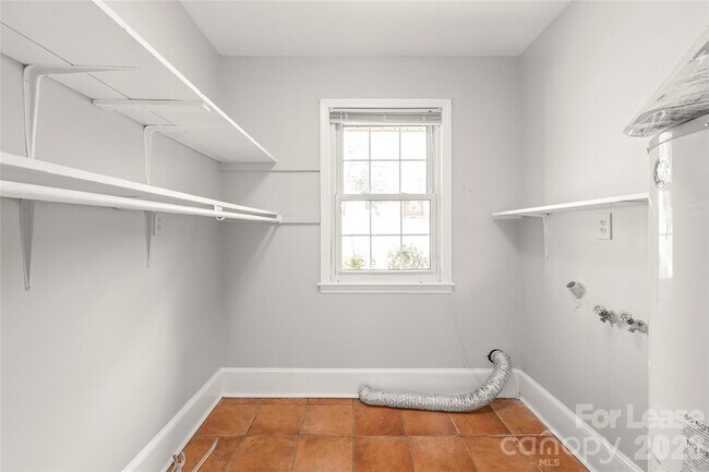 Building Photo - 4914 Kistler Ave