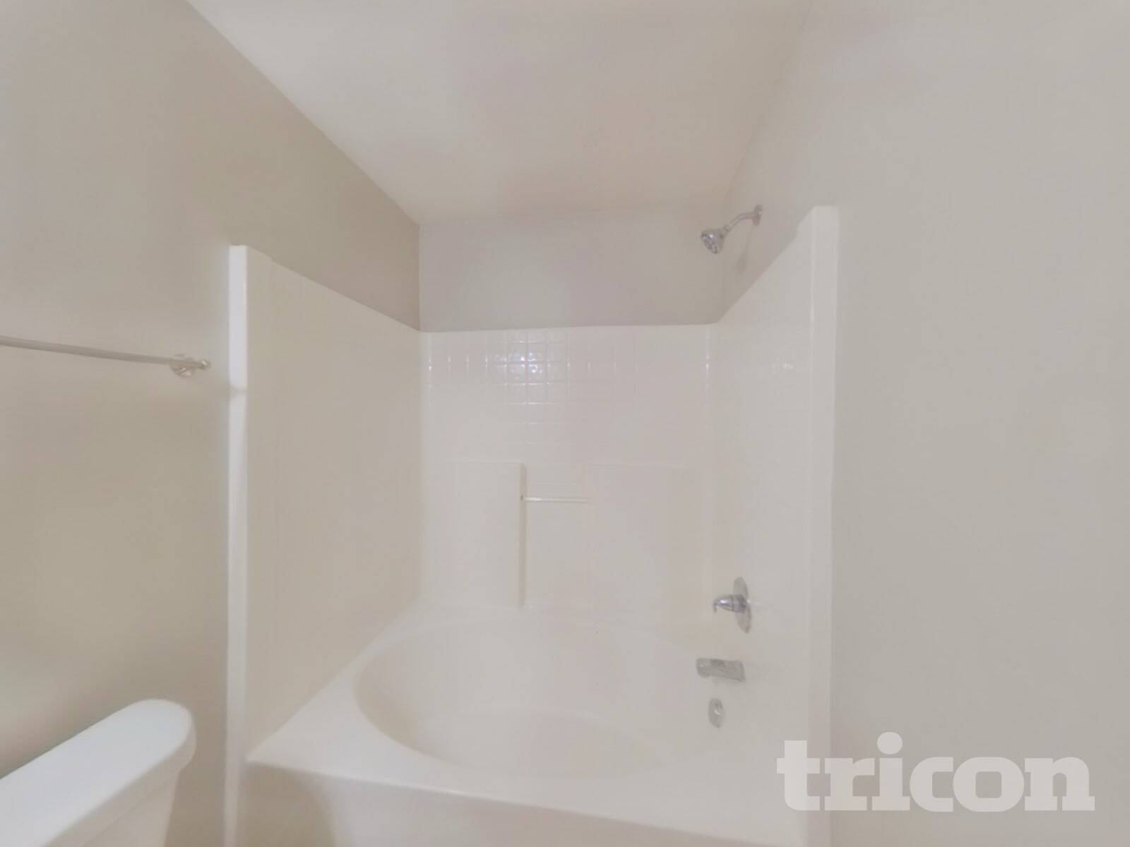 Building Photo - 529 Pullman St SW