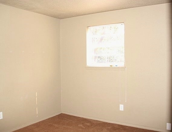 Building Photo - 4008 SE 47th St