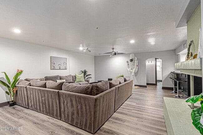 Building Photo - 12528 N 78th St