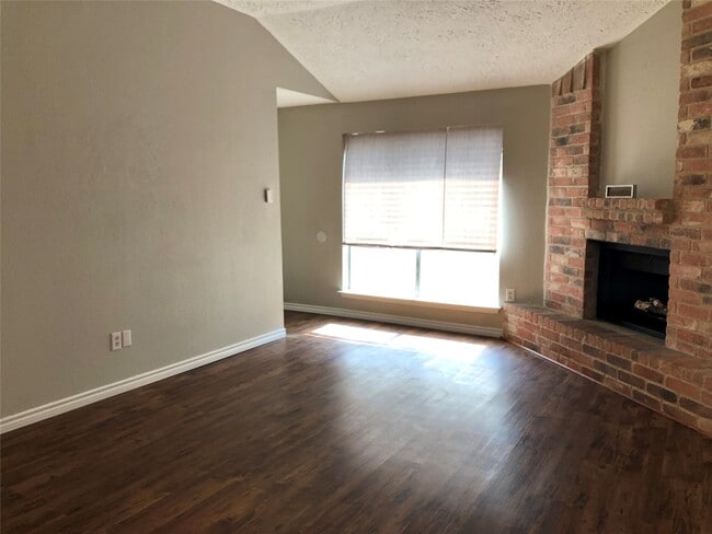 Building Photo - 20415 Boxridge Ln