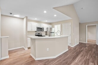 Building Photo - 5027 Stratford Pine Ln