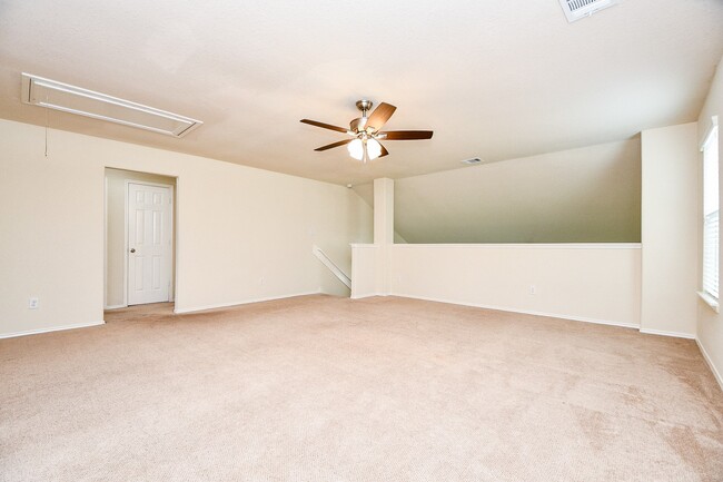 Building Photo - 5327 Stonegate Dr