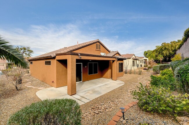 Building Photo - 2/2 BEAUTIFUL Single Story in Sun City Ant...