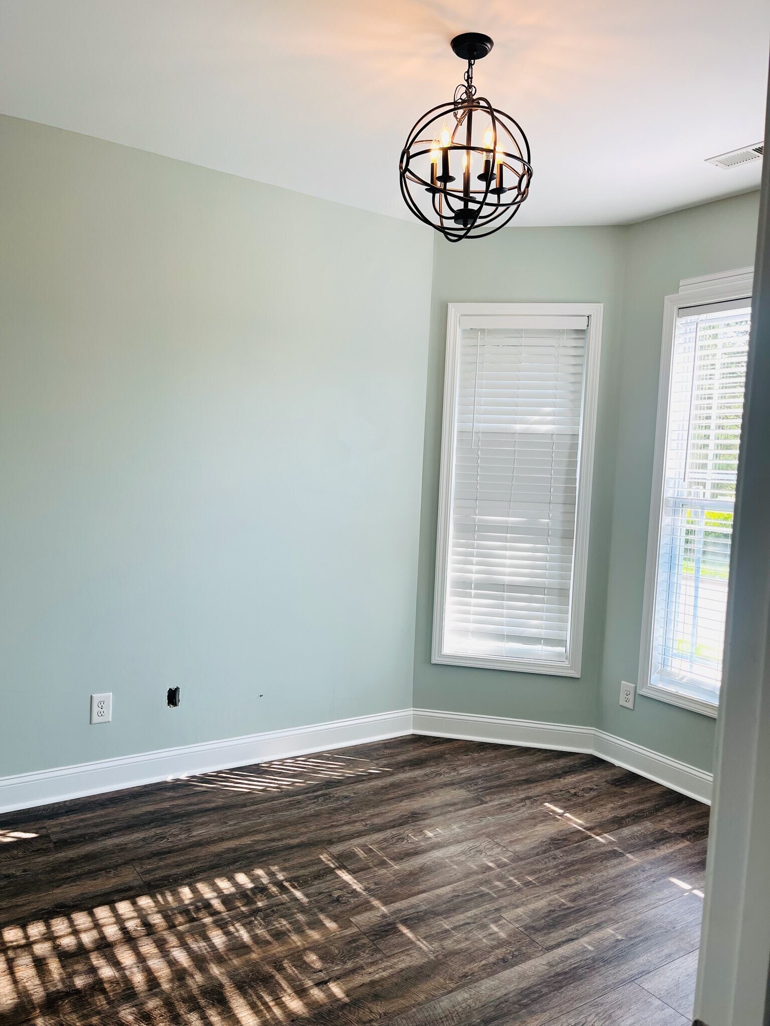 Building Photo - 1105 Circandian Ct