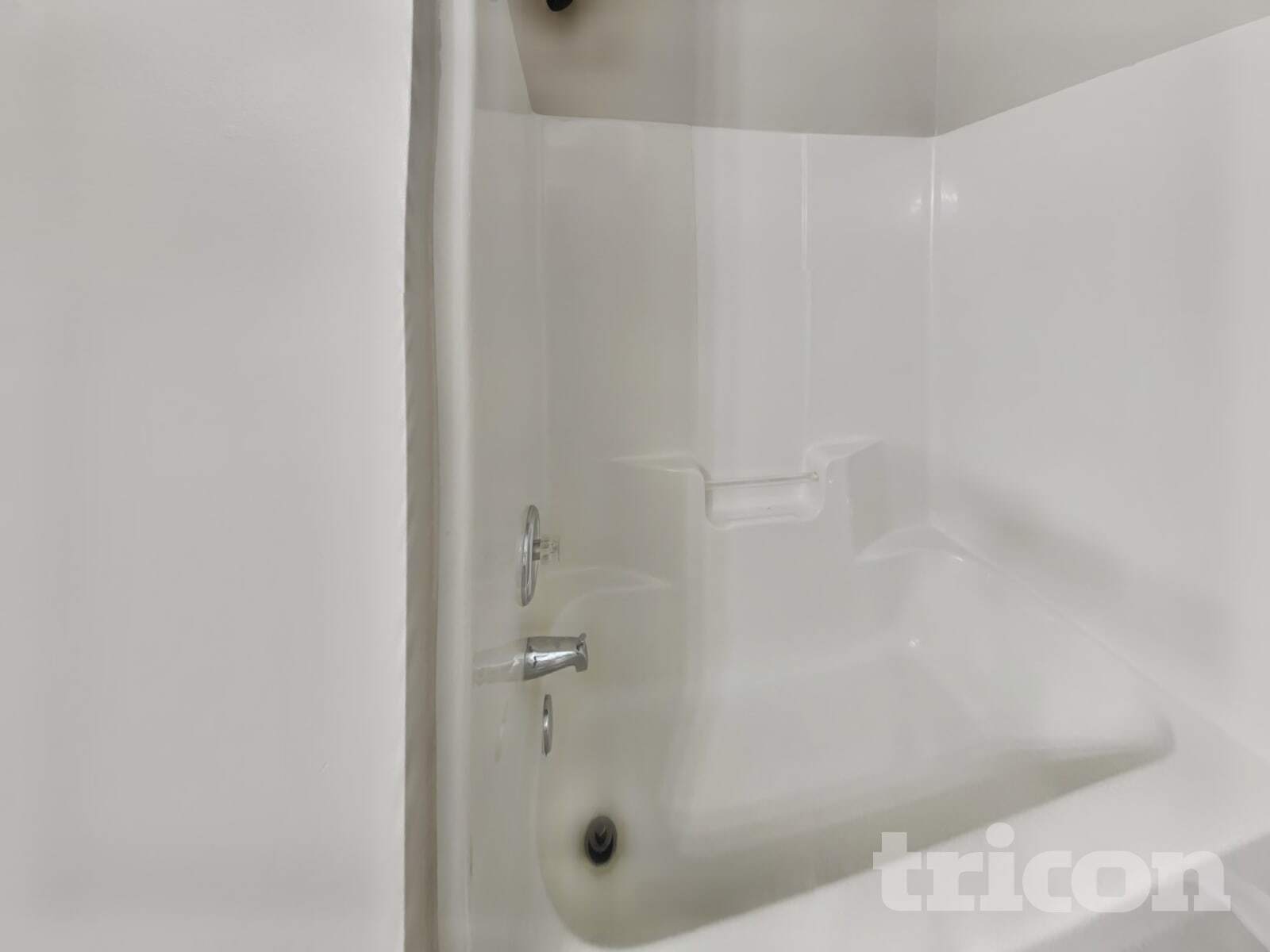 Building Photo - 3120 Riverbrooke Dr