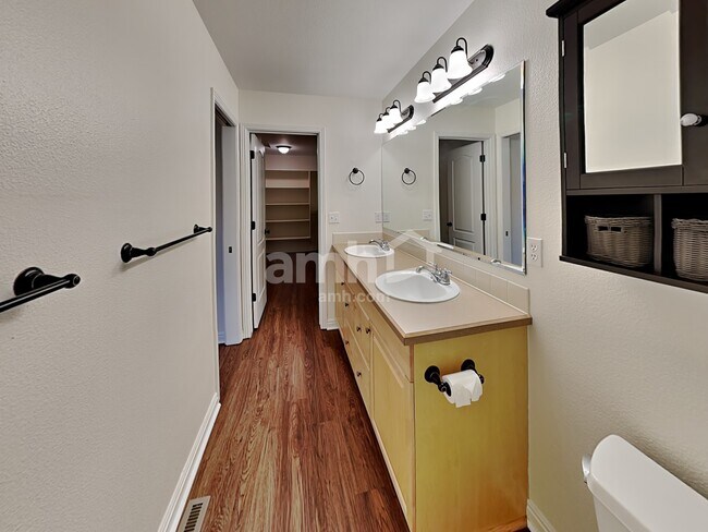 Building Photo - 1845 N Pingo Ave