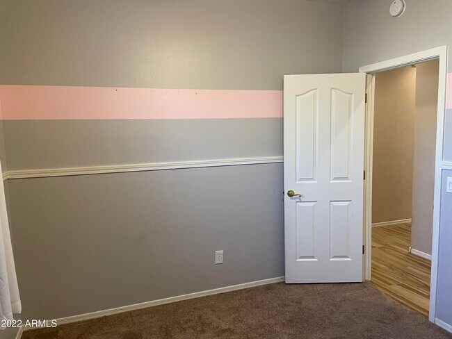 Building Photo - 6511 W Range Mule Dr
