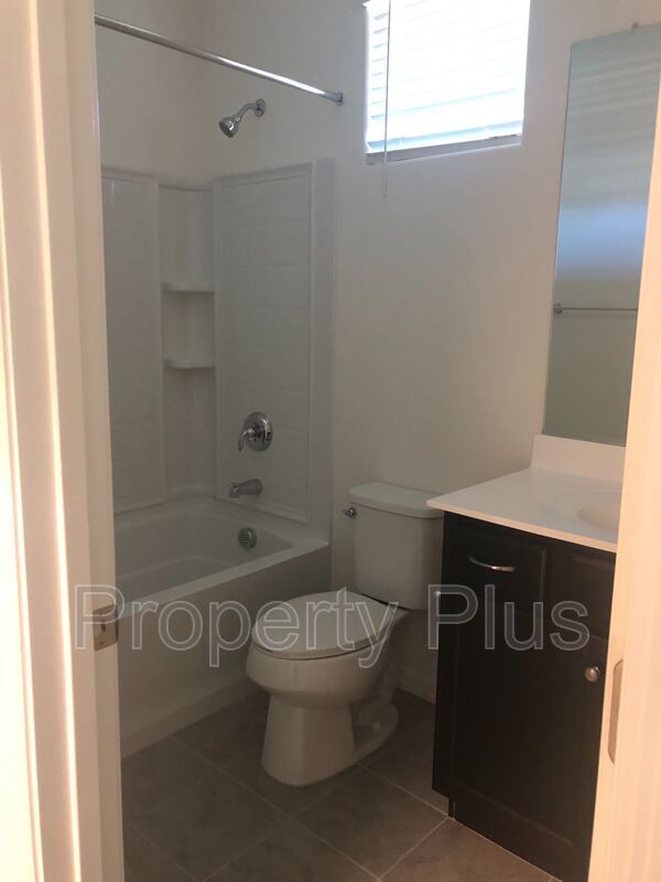 Building Photo - 2213 W Carol Ann Way