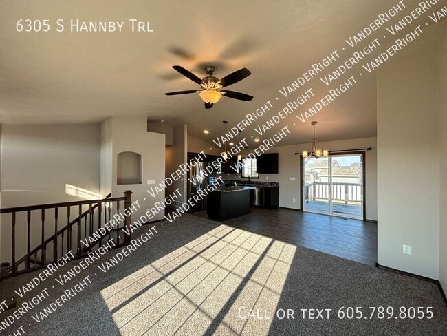 Building Photo - 6305 S Hannby Trl