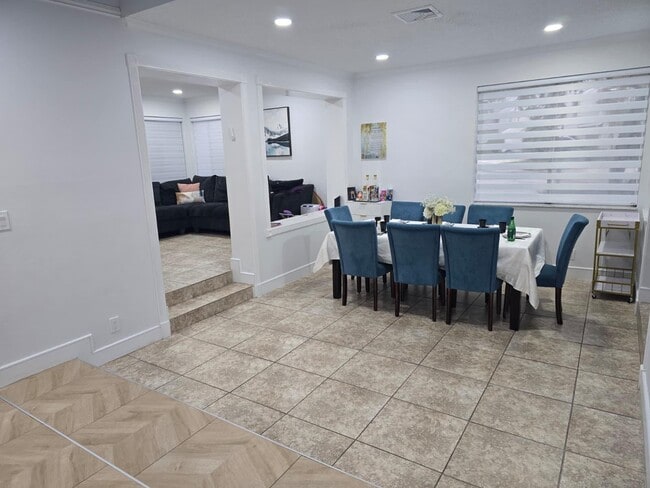 Building Photo - 6750 Boca Pines Trail