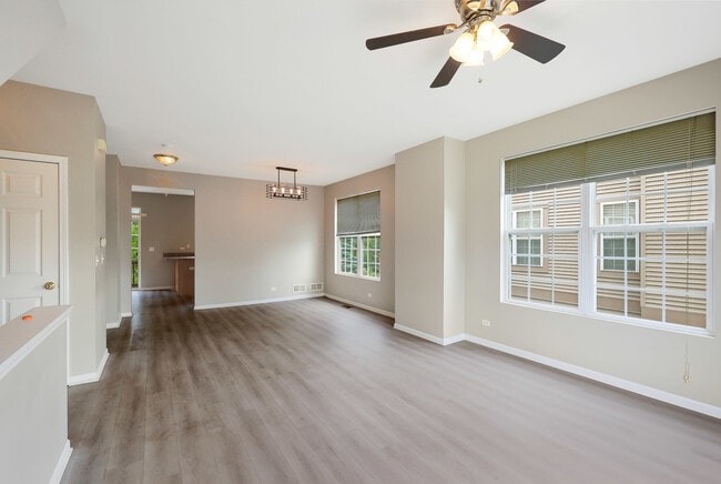Building Photo - 64 Village Station Ln