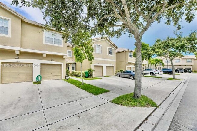 Primary Photo - 4331 SW 131st Ln