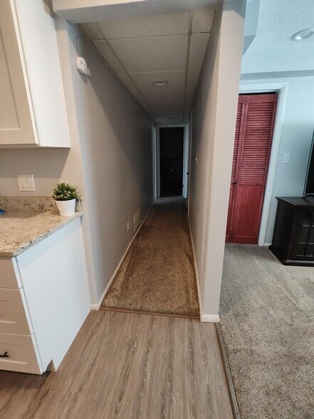 Building Photo - 528 Hindley Dr