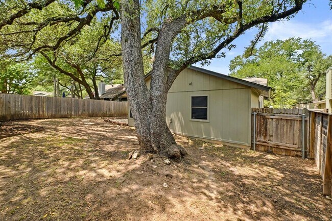 Building Photo - 7403 Dallas Dr