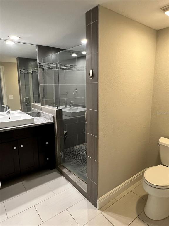 Building Photo - 2411 W Horatio St