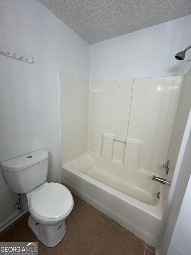 Building Photo - 412 Admiral's Walk Dr