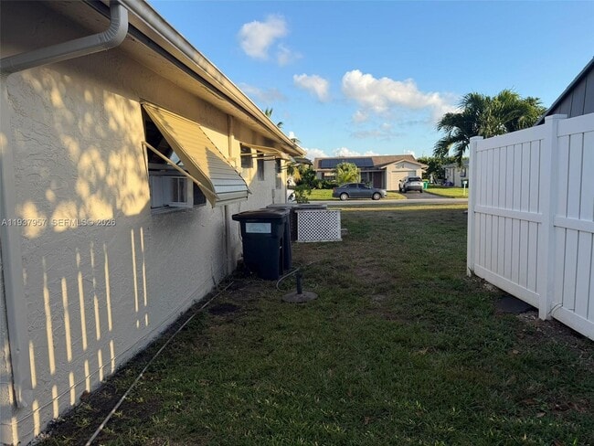 Building Photo - 9507 NW 80th Ct