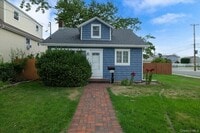 Building Photo - 2683 Hewlett Ln