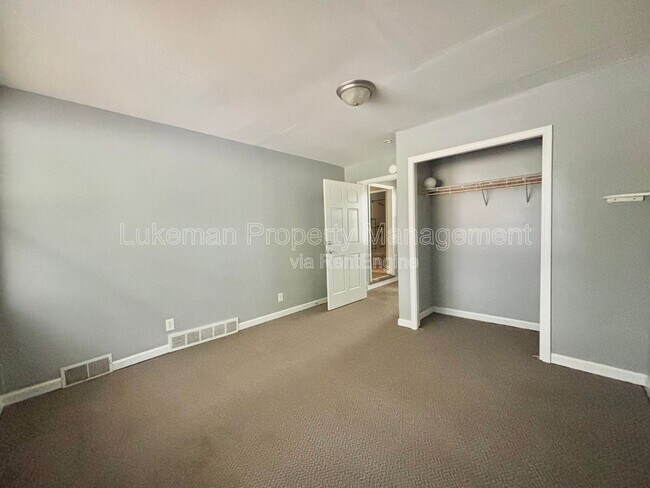 Building Photo - 3009 W Michigan Ave