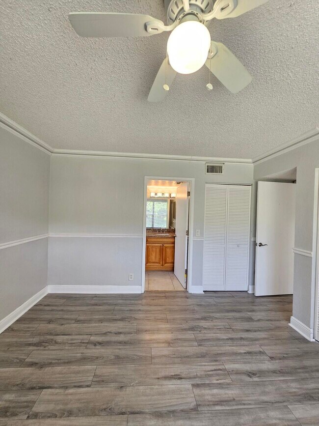 Building Photo - 1701 Balfour Point Dr