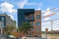 Building Photo - 1654 N 30th St
