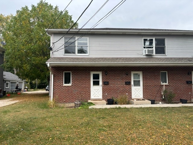Primary Photo - 322 W Railroad St