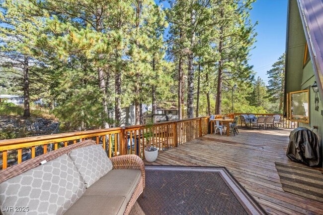 Building Photo - 223 Rainbow Canyon Blvd