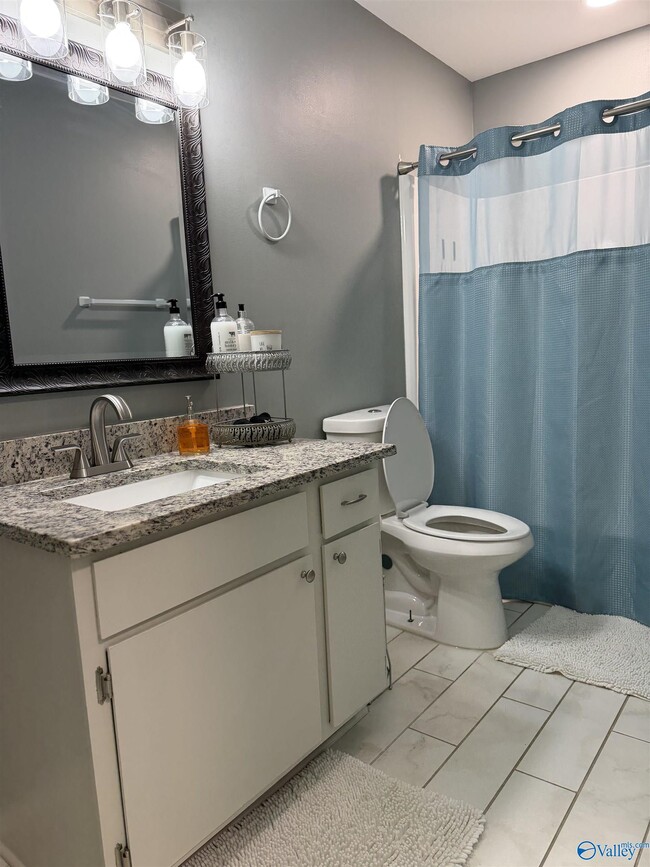 Building Photo - 6622 Willow Pointe Dr NW