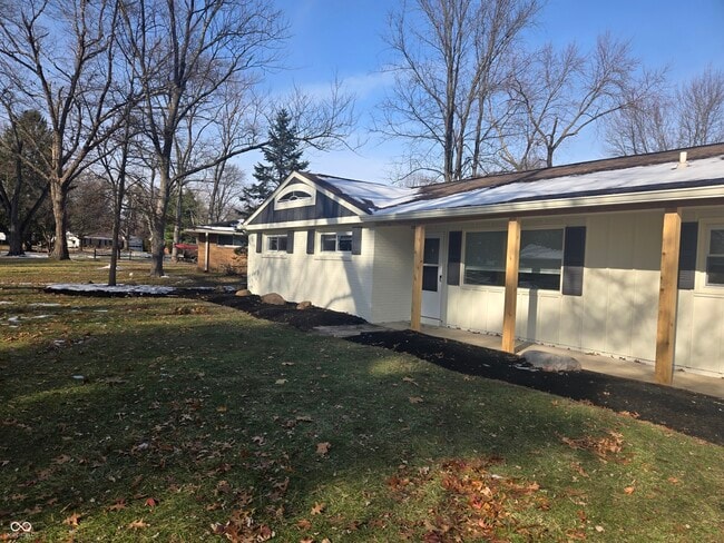 Building Photo - 10155 Orchard Park Dr W