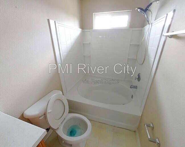 Building Photo - 1740 Biscayne Bay Cir