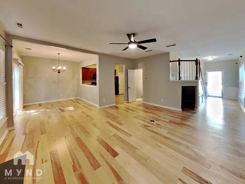 Building Photo - 10119 Blakeney Preserve Dr