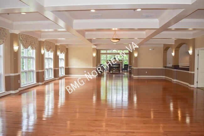 Building Photo - 6001 Keble Dr