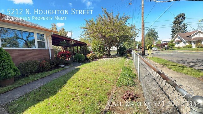 Building Photo - 5212 N Houghton St