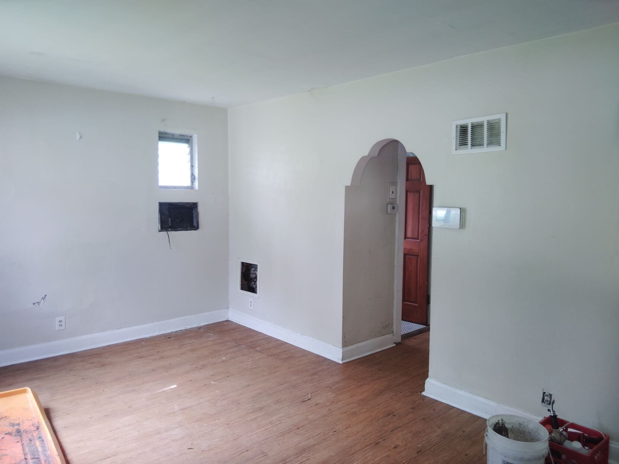 Building Photo - 4521 Oakwood Ave