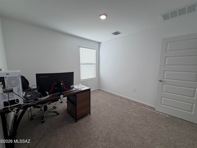 Building Photo - 10442 Guildford Ln