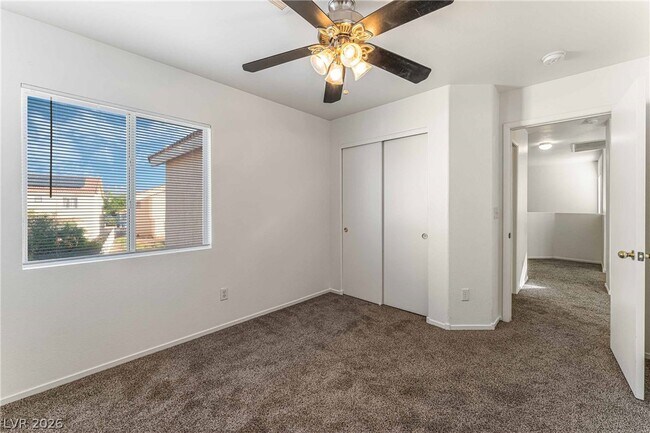 Building Photo - 1010 Cliffbrook Hedge Ave