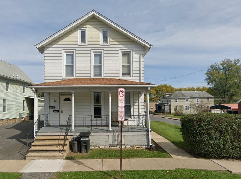Building Photo - 180 S Jones St