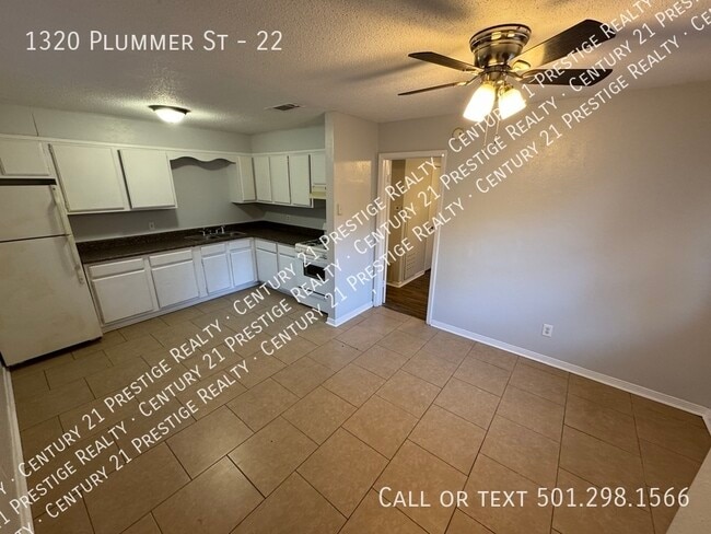 Building Photo - 1320 Plummer St