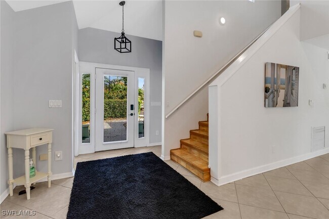 Building Photo - 1145 Jardin Dr