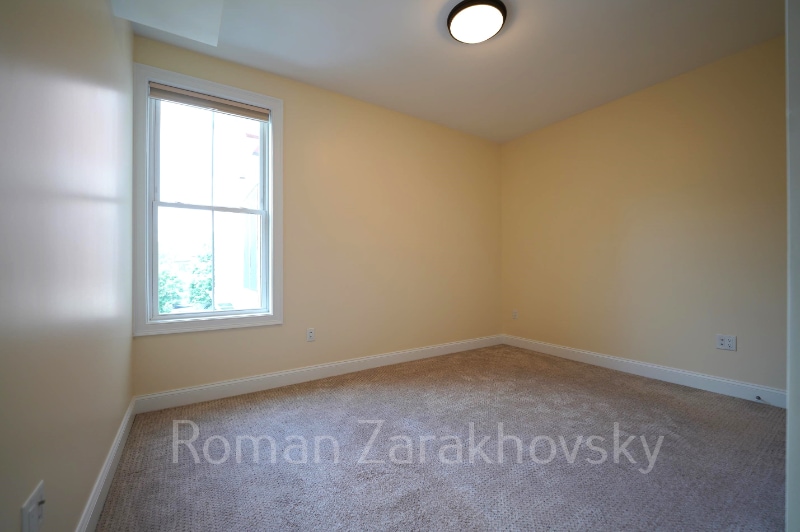 Building Photo - 315 Broadway