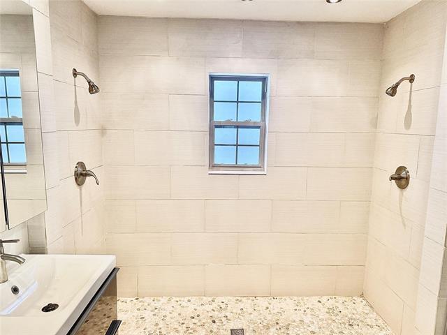 Building Photo - 4084 Purdue Ave