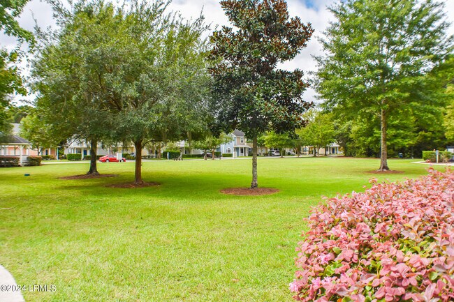 Building Photo - 43 Blue Haw Ct