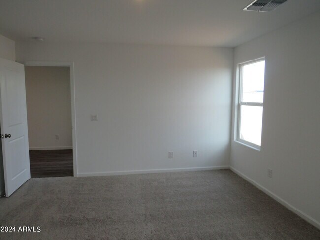 Building Photo - 1456 W Toltec Dr