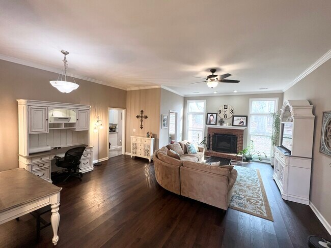 Building Photo - 110 Inland Cir