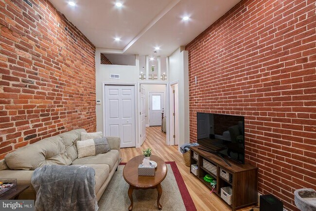 Building Photo - 1122 Passyunk Ave
