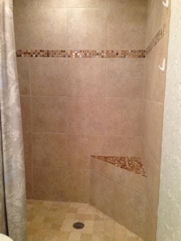 Building Photo - 4817 Roberts Dr