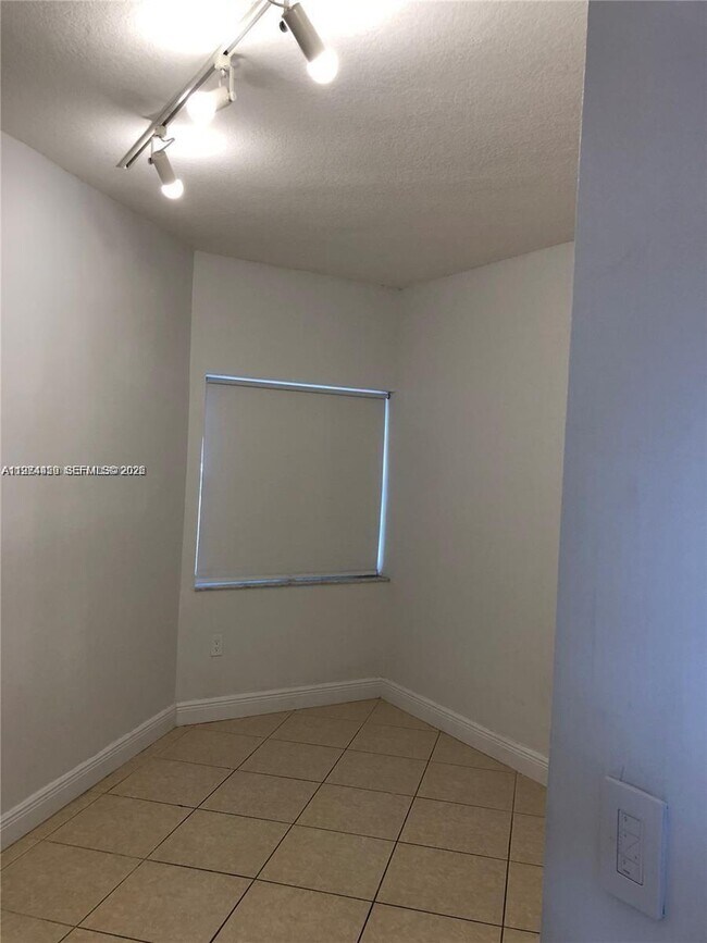 Building Photo - 14255 SW 57th Ln